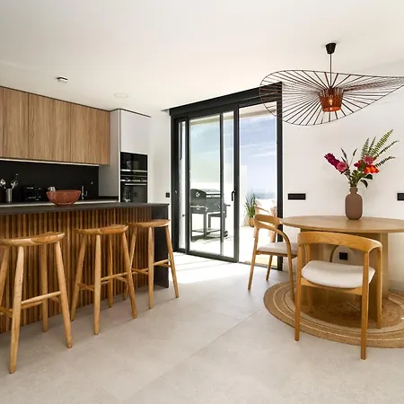 Duplex Ph Sea Views-med Blue By Time And *