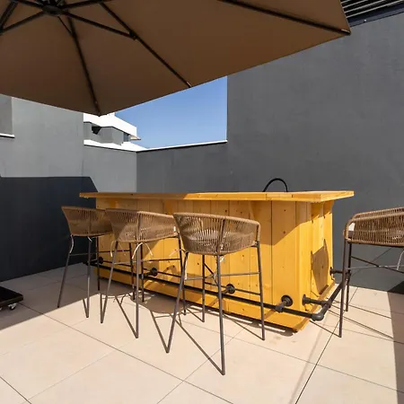 Duplex Ph Sea Views-med Blue By Time And